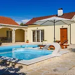Villa San Antonio - Heated Pool