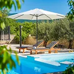San Antonio - Heated Pool Villa *