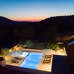 Villa San Antonio - Heated Pool