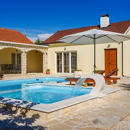 Villa San Antonio - Heated Pool
