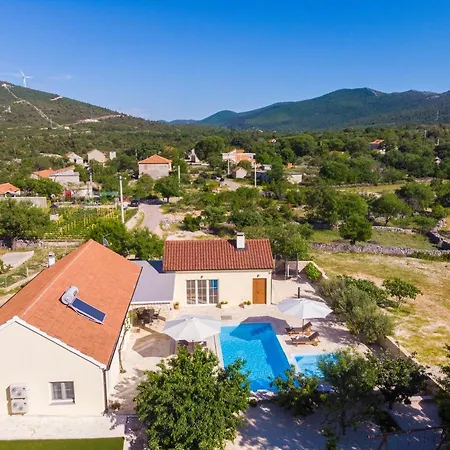 San Antonio - Heated Pool Villa