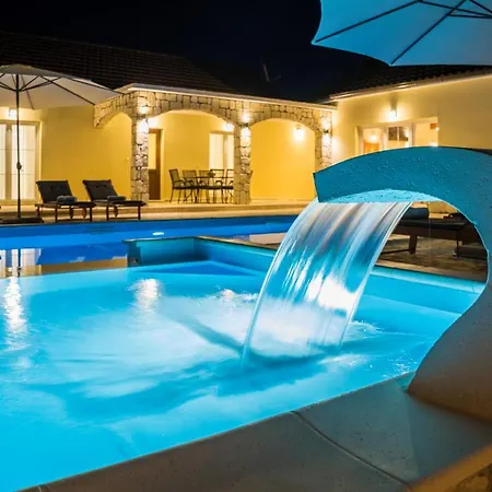 Villa San Antonio - Heated Pool *
