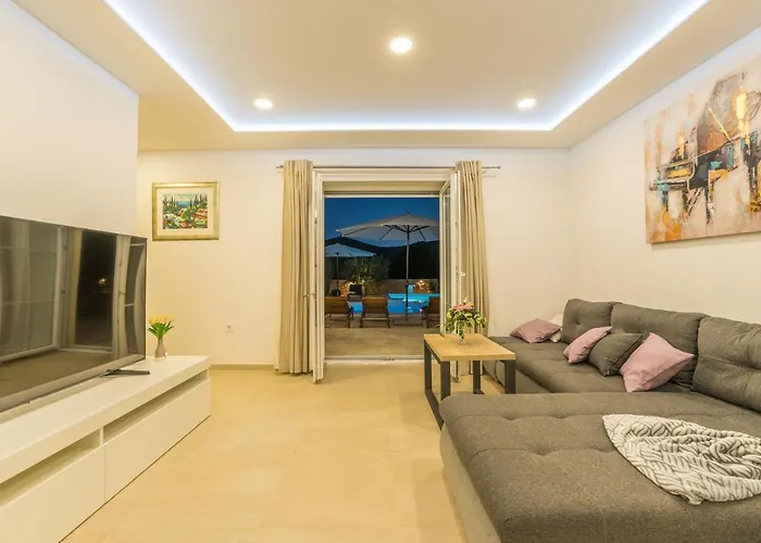 San Antonio - Heated Pool * Vrpolje