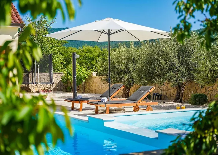 San Antonio - Heated Pool Villa *