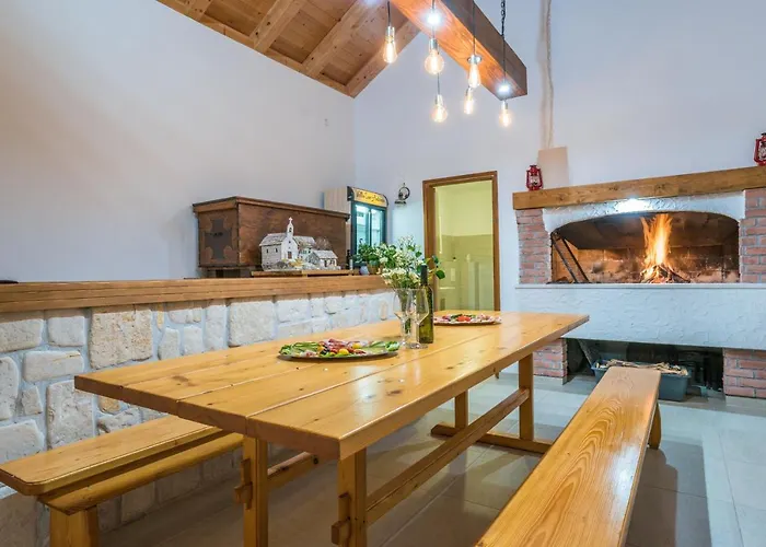 San Antonio - Heated Pool