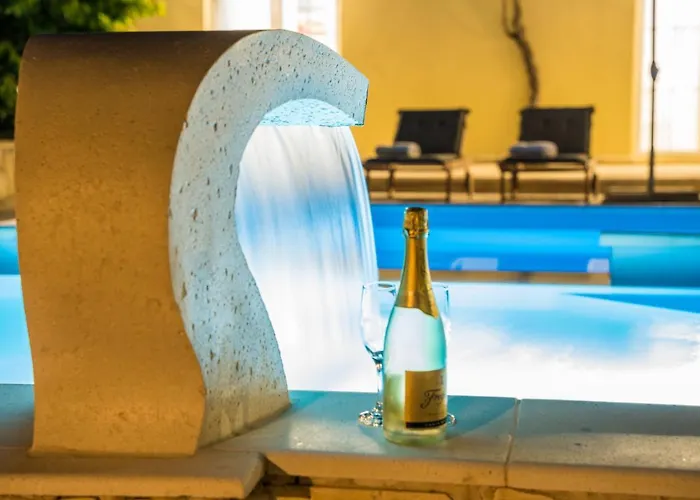 Villa San Antonio - Heated Pool