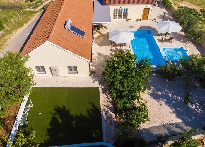 San Antonio - Heated Pool Villa