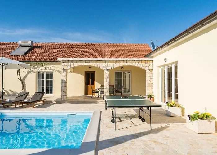 San Antonio - Heated Pool וילה Vrpolje